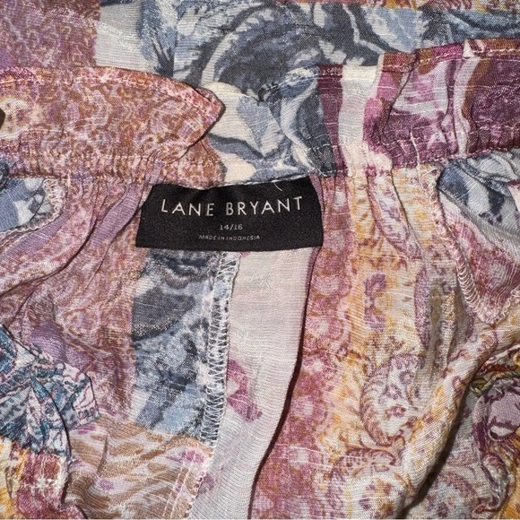 Lane Bryant Classic Long-Sleeve Ruffle Split-Neck Button-Down Shirt - Size 14/16 - Picture 9 of 10